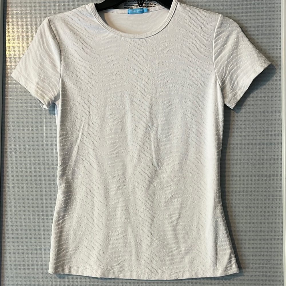 White casual top. Xs